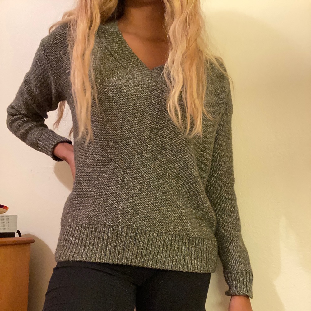 Old navy sweater